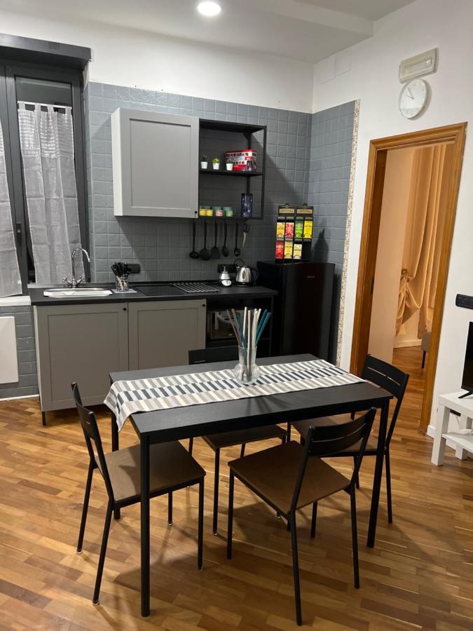 Casa Montesanto 21 Apartment Napoli Bagian luar foto