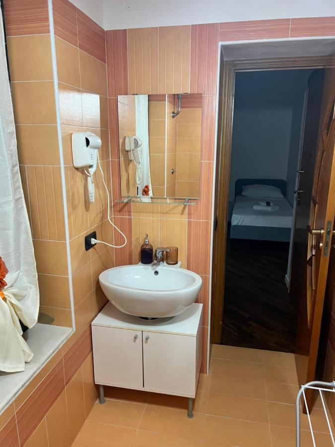 Casa Montesanto 21 Apartment Napoli Bagian luar foto