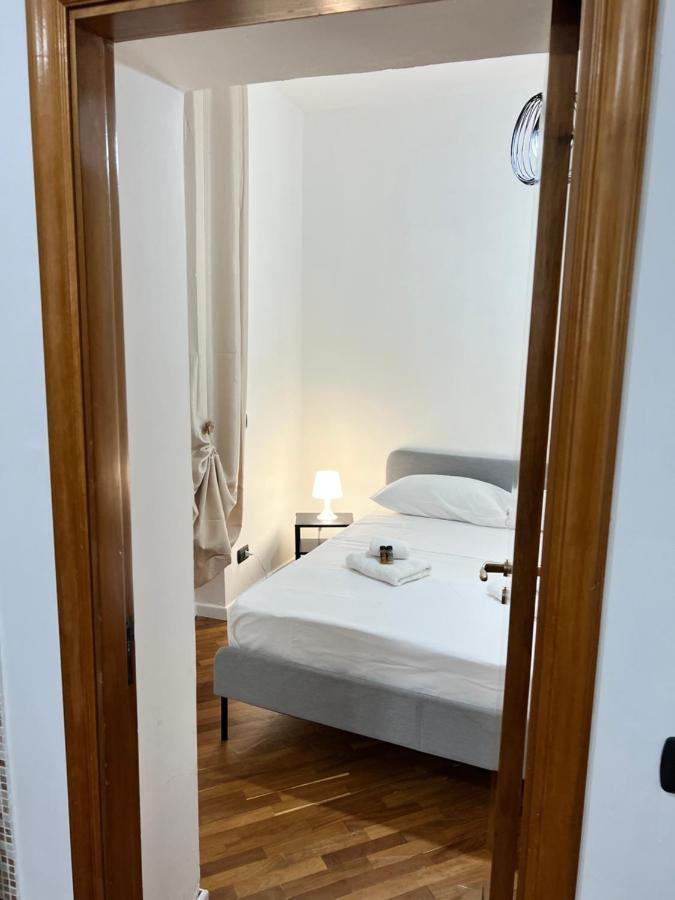 Casa Montesanto 21 Apartment Napoli Bagian luar foto