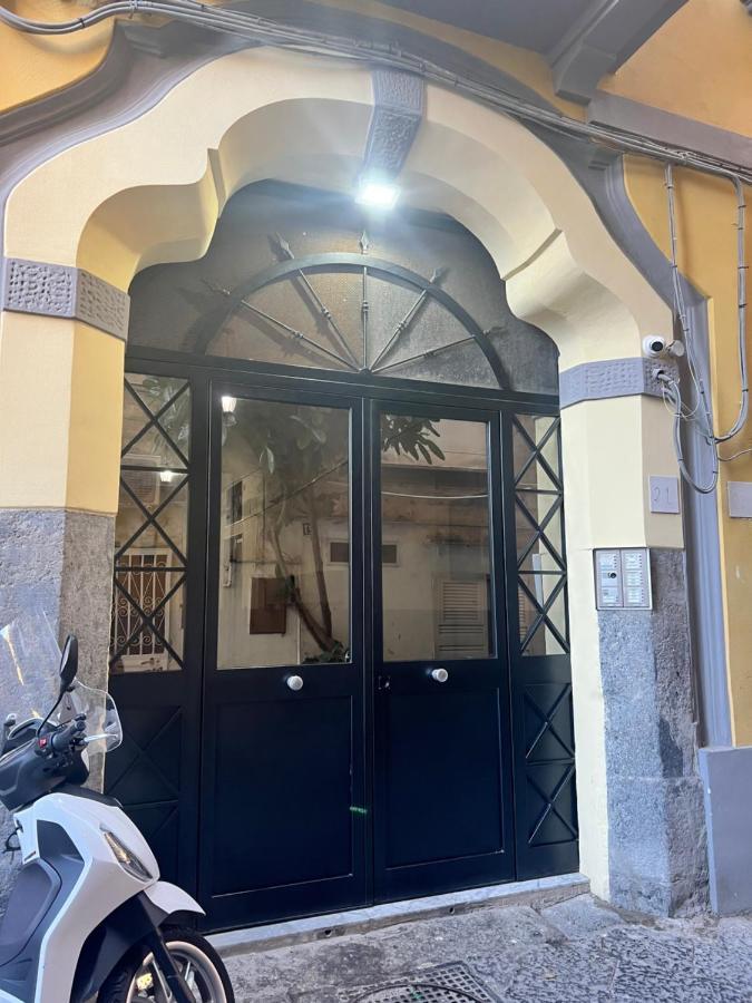 Casa Montesanto 21 Apartment Napoli Bagian luar foto